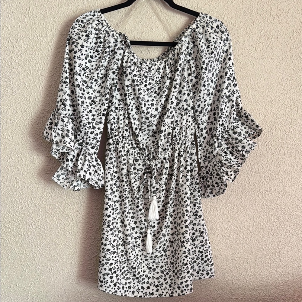 Floral Black and White Women's Top